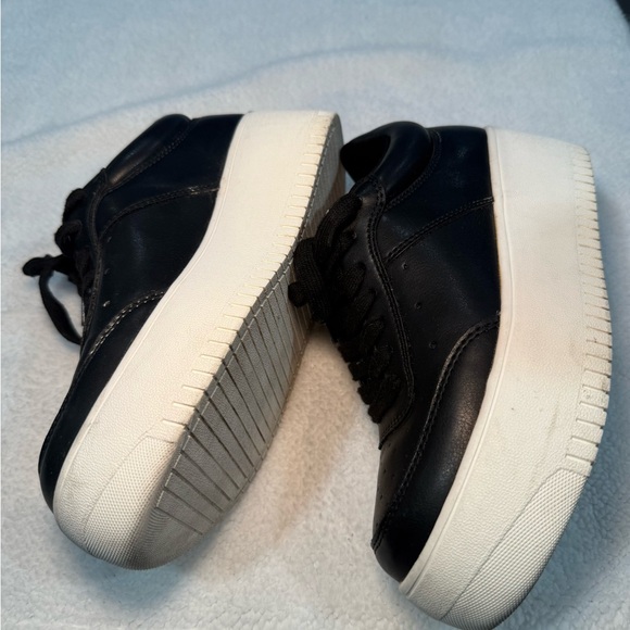 Steve Madden Black and White Platform Sneakers - Picture 5 of 14